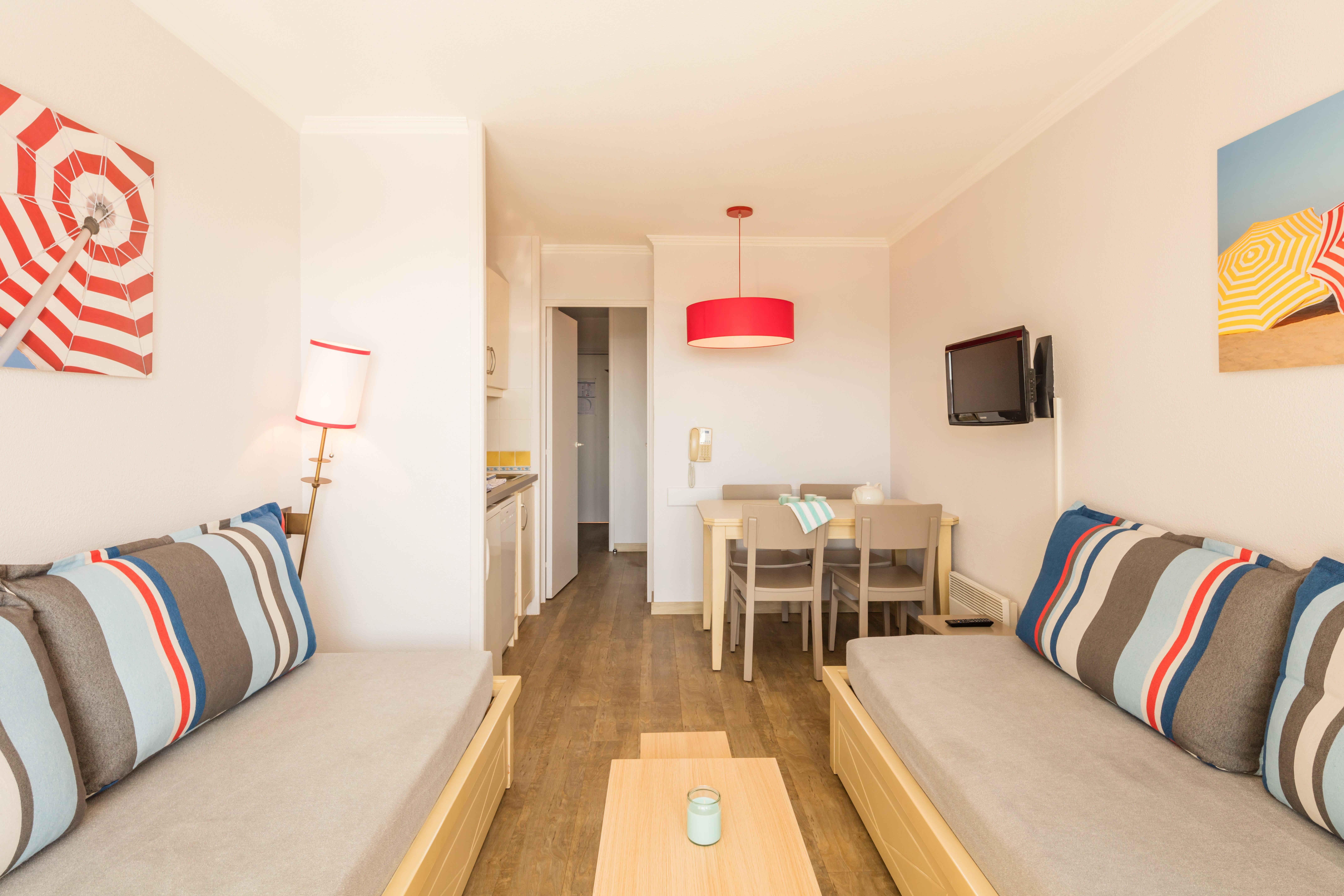 Residence Pierre & Vacances L'Ange Gardien วีลล์ฟรองซ์-ซูร์-แมร์ ภายนอก รูปภาพ
