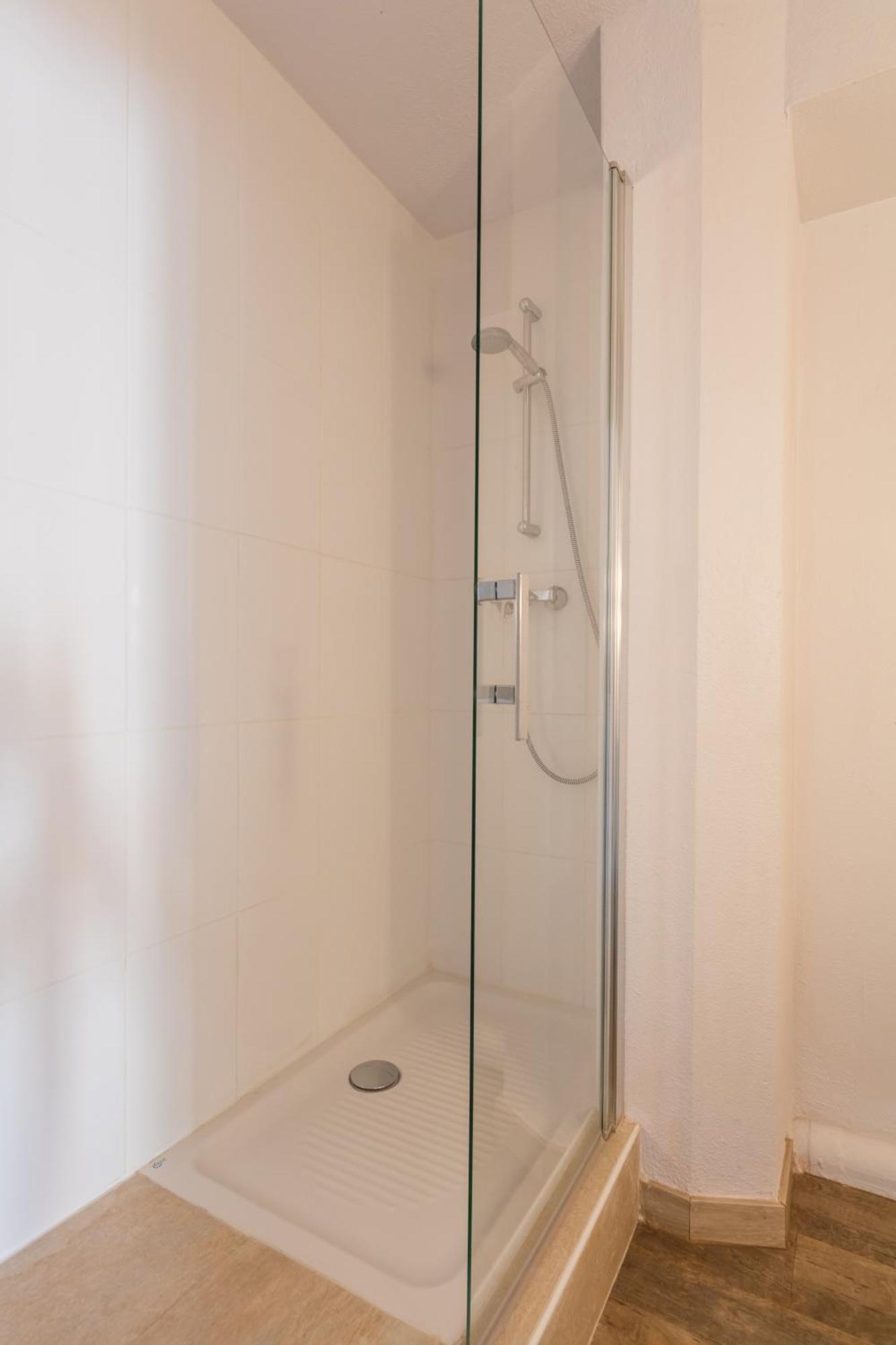 Residence Pierre & Vacances L'Ange Gardien วีลล์ฟรองซ์-ซูร์-แมร์ ภายนอก รูปภาพ