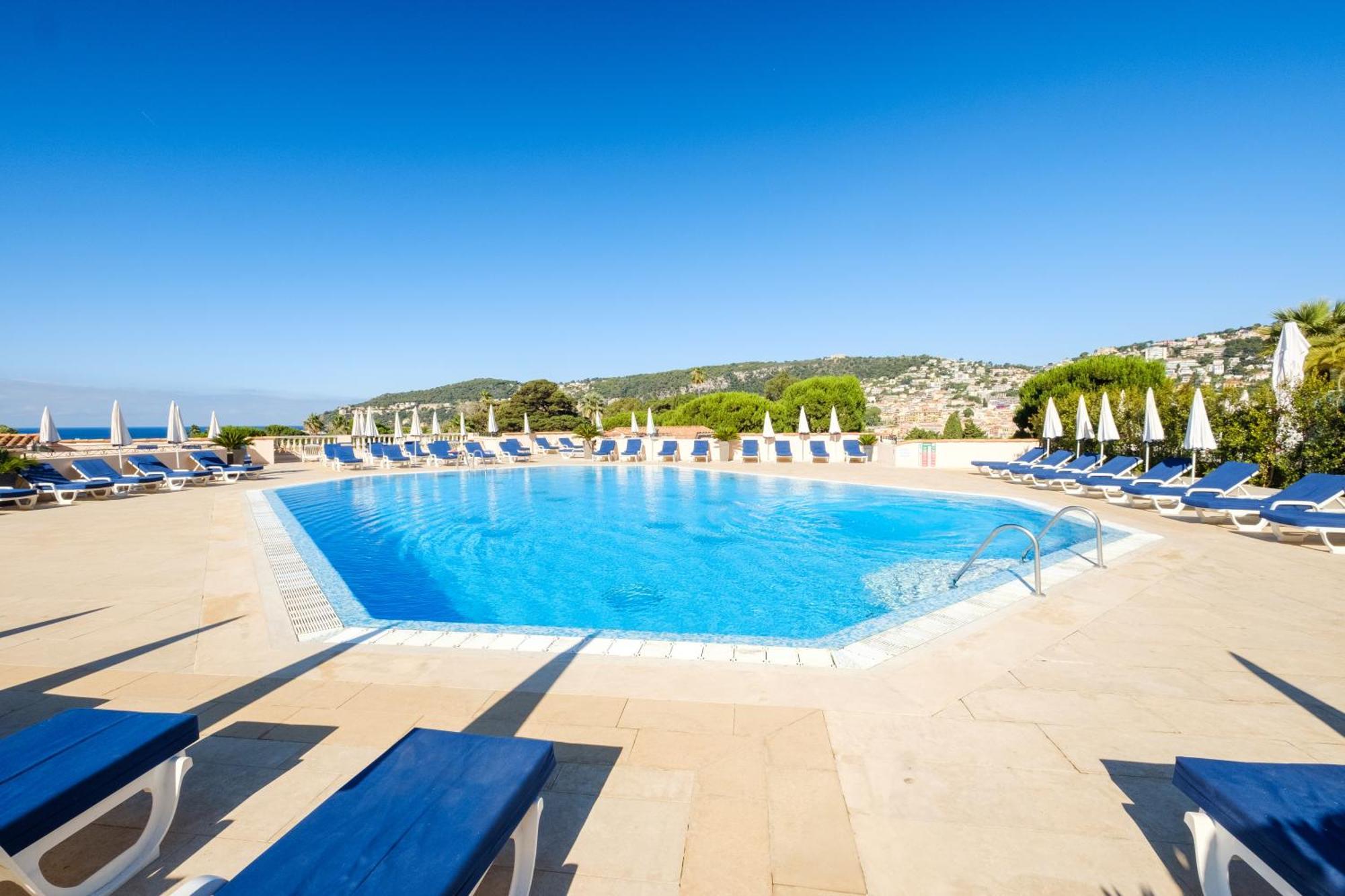 Residence Pierre & Vacances L'Ange Gardien วีลล์ฟรองซ์-ซูร์-แมร์ ภายนอก รูปภาพ