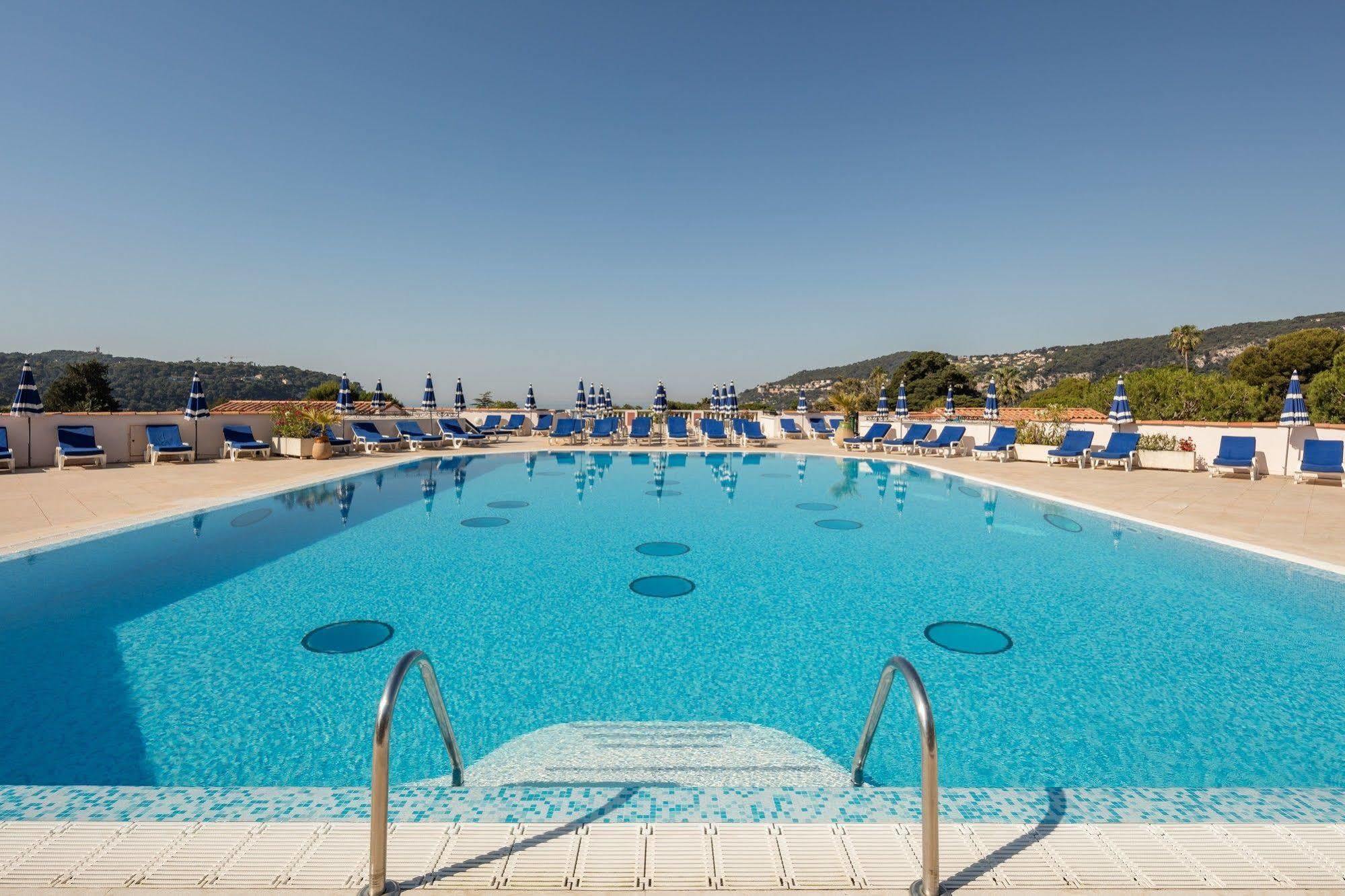 Residence Pierre & Vacances L'Ange Gardien วีลล์ฟรองซ์-ซูร์-แมร์ ภายนอก รูปภาพ